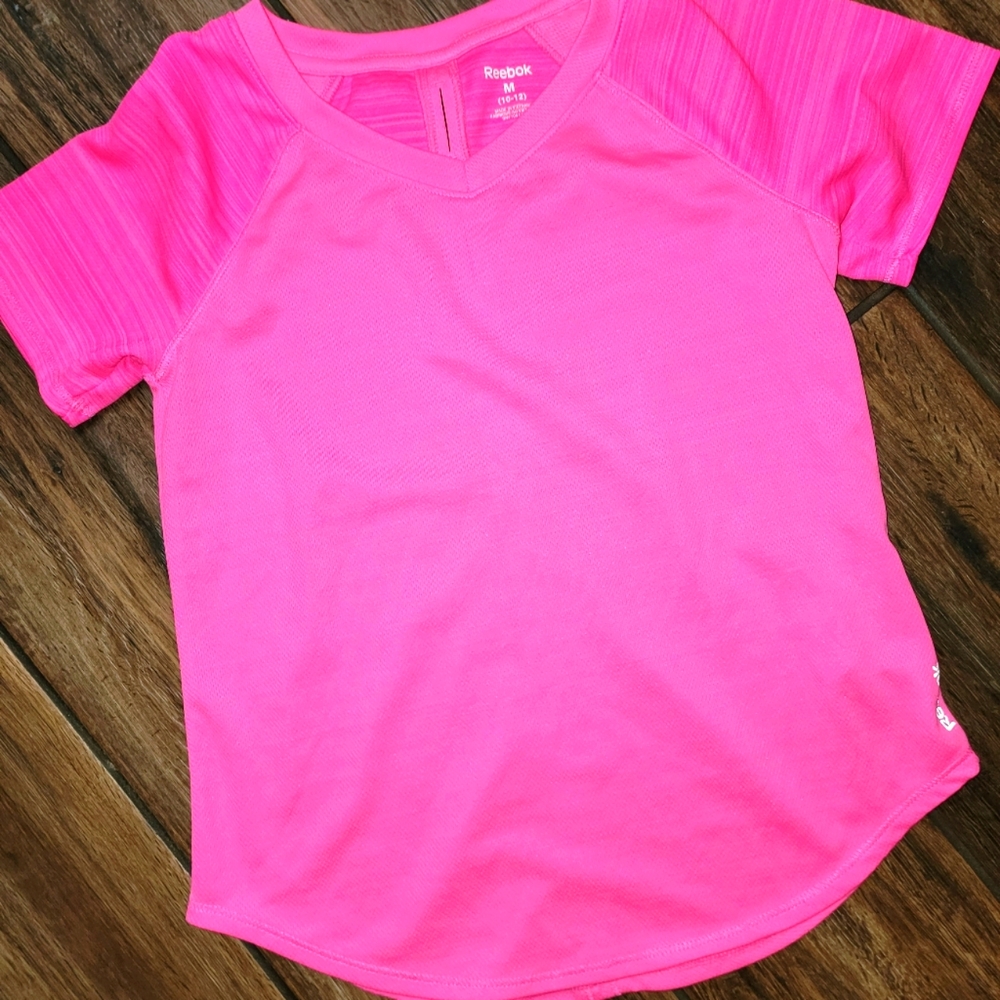 Girls medium Reebok sports tee